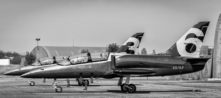 Apache Aviation-F-105